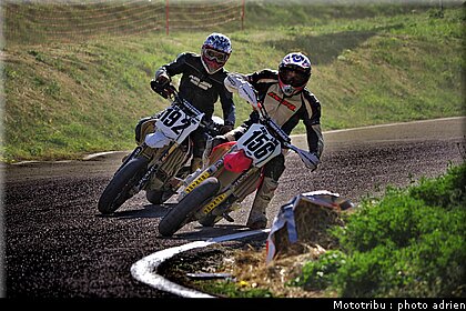 supermoto_43_supermotard_alp_huez_2009.jpg
