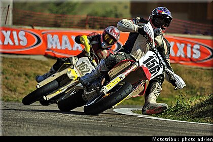 supermoto_44_supermotard_alp_huez_2009.jpg