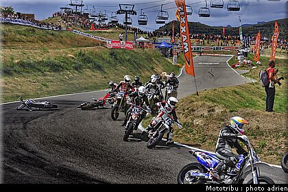 supermoto_s1_25_supermotard_alp_huez_2009.jpg