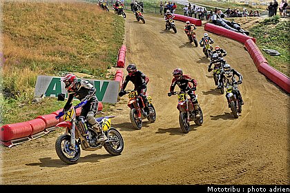 supermoto_s2_10_supermotard_alp_huez_2009.jpg