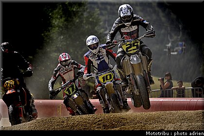 supermoto_s2_22_supermotard_alp_huez_2009.JPG