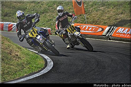 supermoto_s2_28_supermotard_alp_huez_2009.jpg