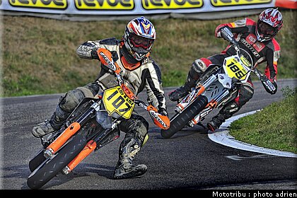 supermoto_s2_33_supermotard_alp_huez_2009.jpg