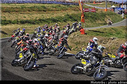 supermoto_s2_49_supermotard_alp_huez_2009.jpg