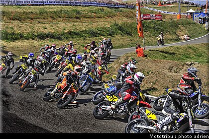 supermoto_s2_50_supermotard_alp_huez_2009.jpg