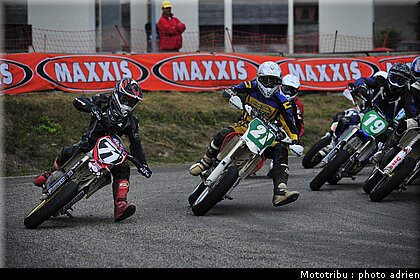 supermoto_s3_03_supermotard_alp_huez_2009.JPG