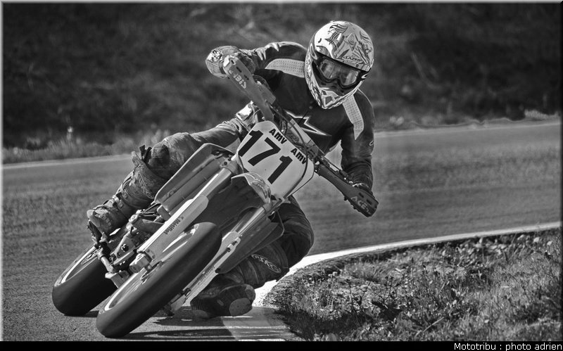 berthoux_1_supermotard_alp_huez_2009