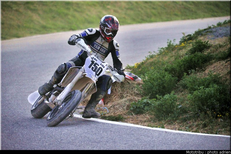 binder_4_supermotard_alp_huez_2009