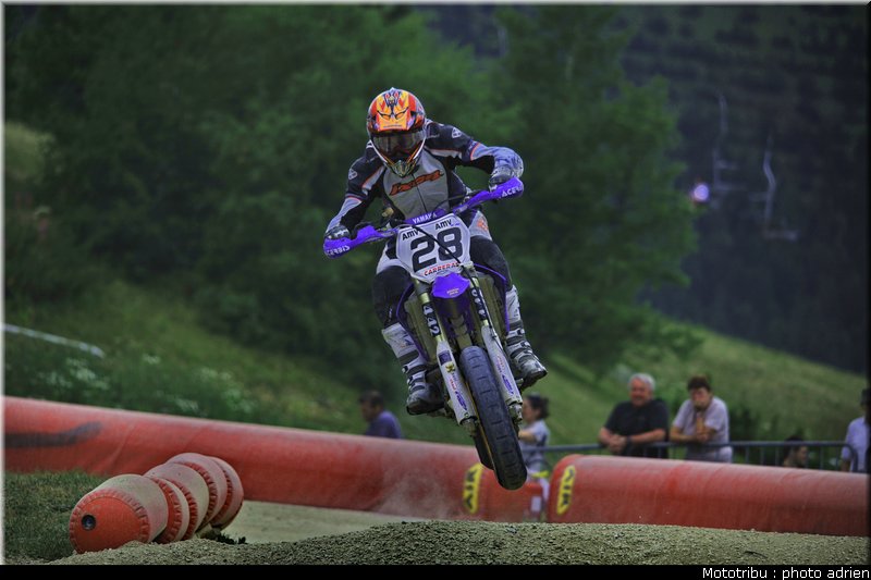 caradec_04_supermotard_alp_huez_2009