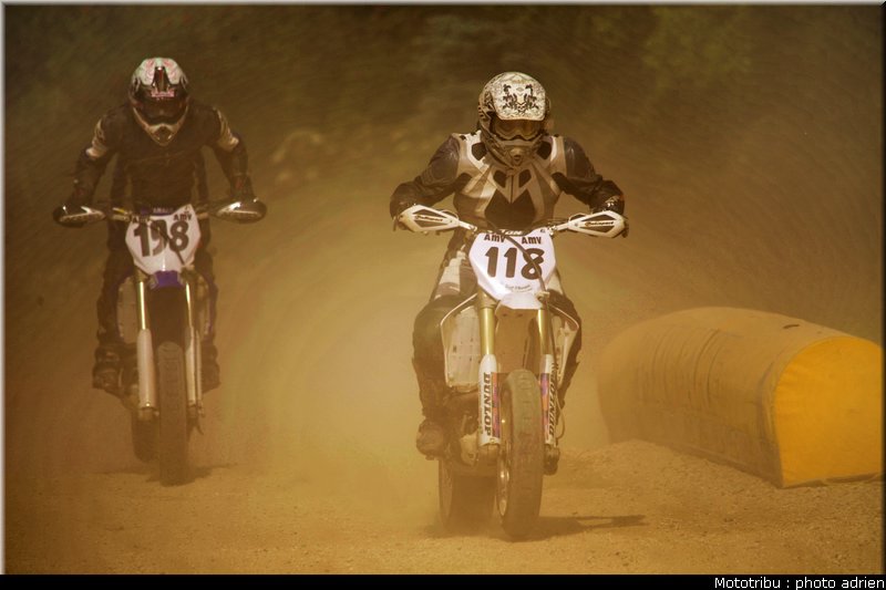 caron_01_supermotard_alp_huez_2009