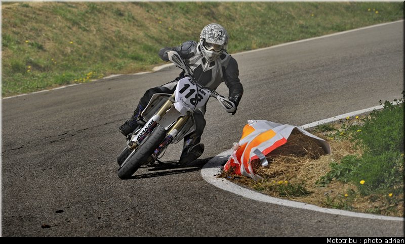 caron_03_supermotard_alp_huez_2009