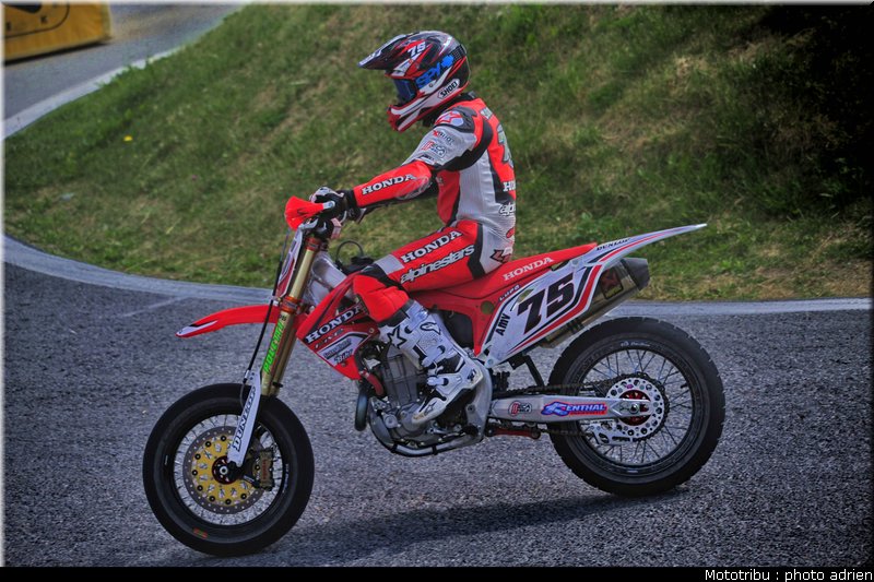 chambon_51_supermotard_alp_huez_2009