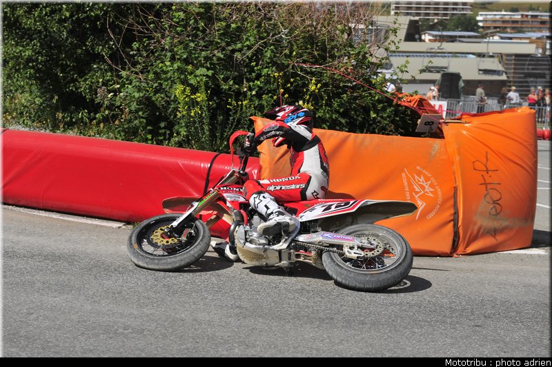 chambon_57_supermotard_alp_huez_2009