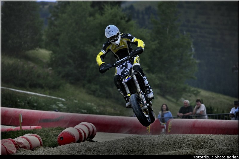 goguet_21_supermotard_alp_huez_2009