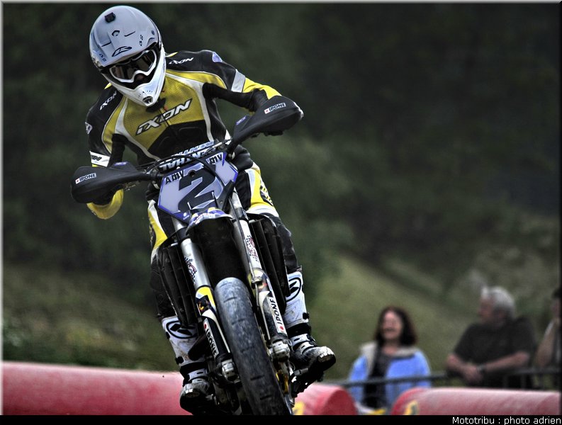 goguet_22_supermotard_alp_huez_2009