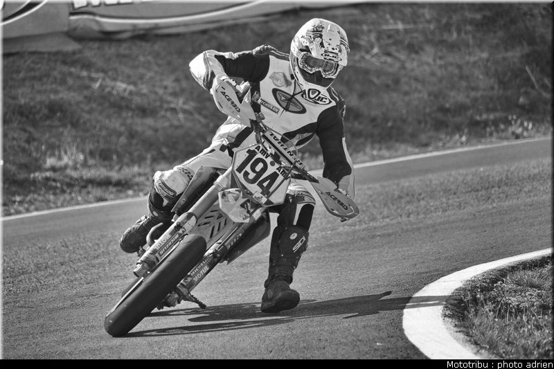 moneyron_2_supermotard_alp_huez_2009