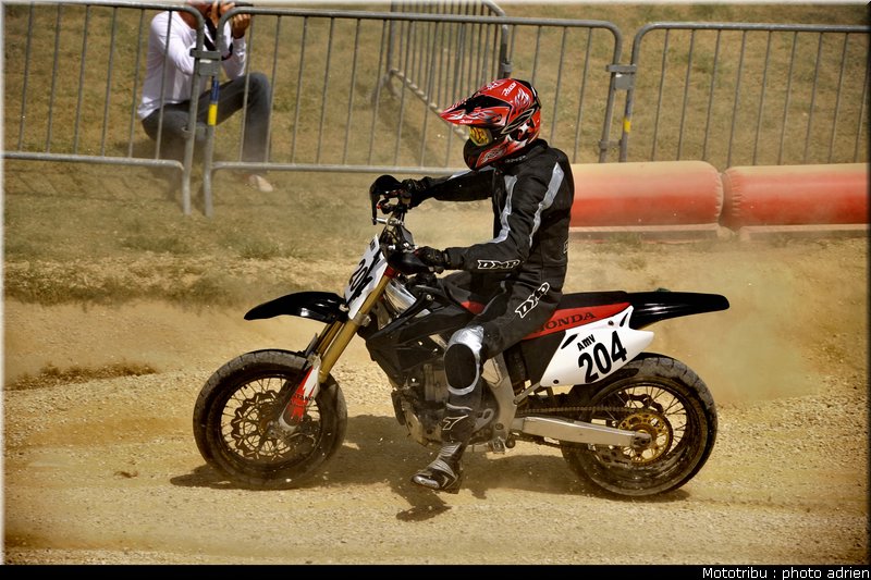 naze_05_supermotard_alp_huez_2009