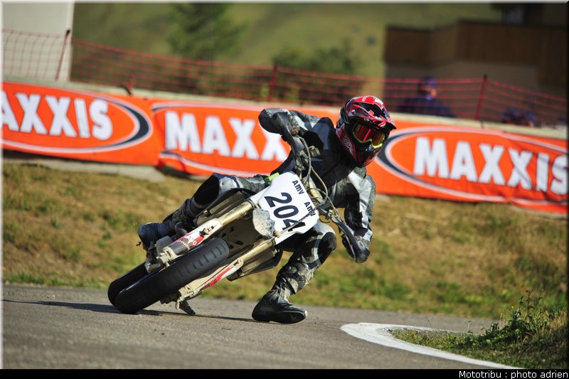 naze_09_supermotard_alp_huez_2009