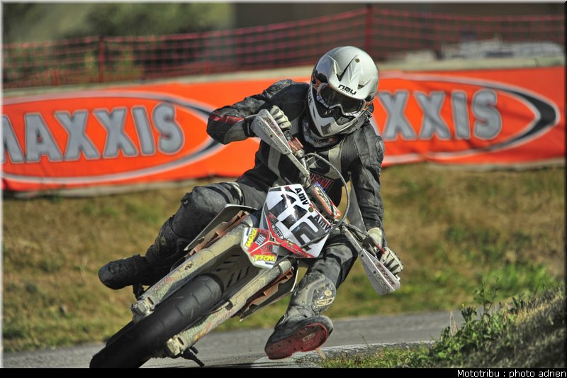 pasco_17_supermotard_alp_huez_2009