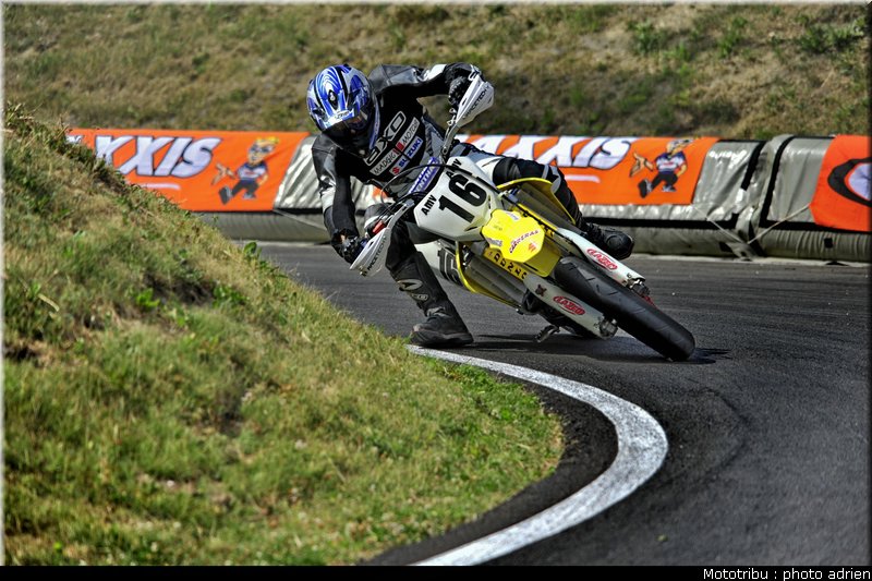 perret_19_supermotard_alp_huez_2009