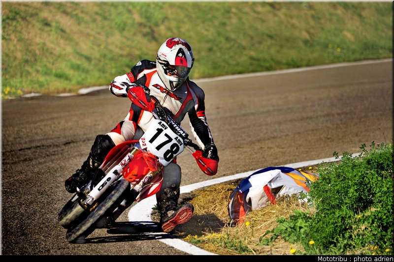 pornin_1_supermotard_alp_huez_2009