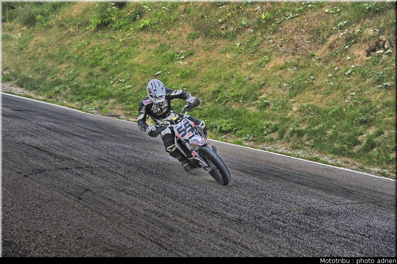 rigal_04_supermotard_alp_huez_2009