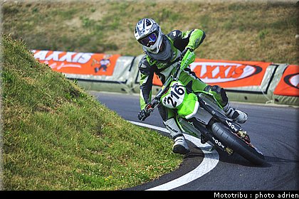 216_05_supermotard_alp_huez_2009.jpg