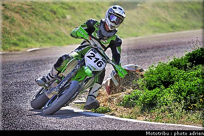 216_07_supermotard_alp_huez_2009.jpg