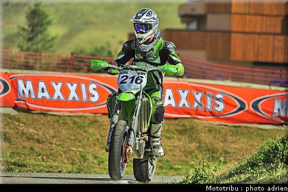 216_10_supermotard_alp_huez_2009.jpg