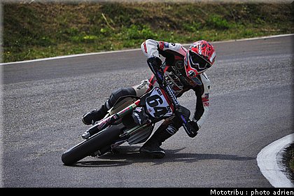 bidart_23_supermotard_alp_huez_2009.jpg