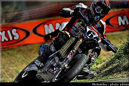 bidart_30_supermotard_alp_huez_2009.jpg