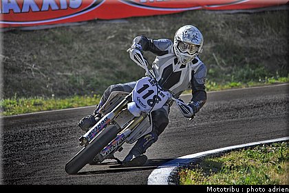 caron_02_supermotard_alp_huez_2009.jpg