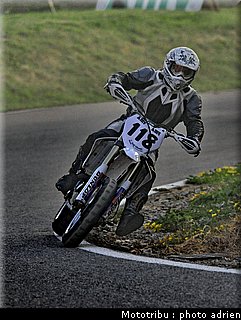 caron_13_supermotard_alp_huez_2009.jpg