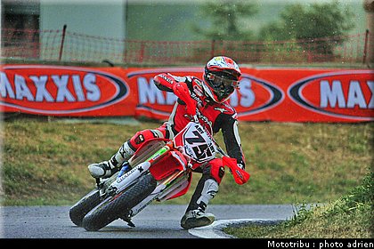 chambon_14_supermotard_alp_huez_2009.jpg