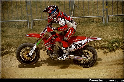 chambon_44_supermotard_alp_huez_2009.jpg