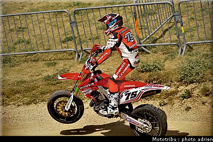 chambon_45_supermotard_alp_huez_2009.jpg