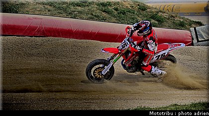 chambon_53_supermotard_alp_huez_2009.jpg