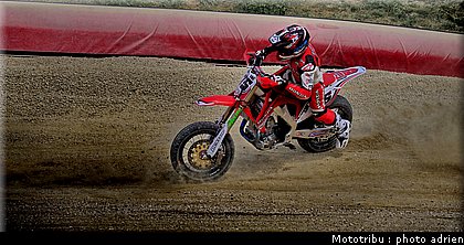 chambon_54_supermotard_alp_huez_2009.jpg