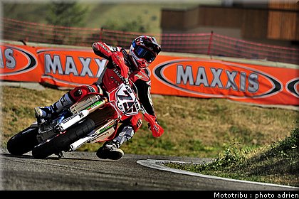 chambon_62_supermotard_alp_huez_2009.jpg