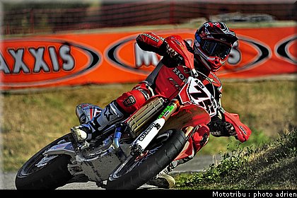 chambon_67_supermotard_alp_huez_2009.jpg
