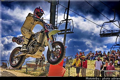chartraire_05_supermotard_alp_huez_2009.jpg