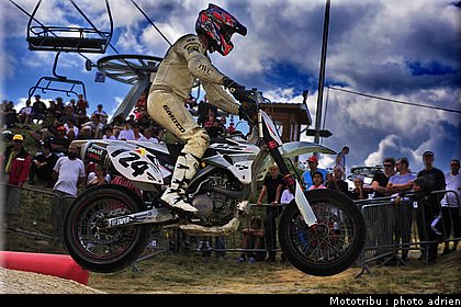 chartraire_06_supermotard_alp_huez_2009.jpg