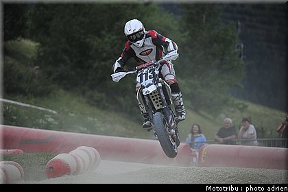 chirot_03_supermotard_alp_huez_2009.JPG