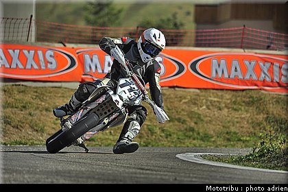 chirot_11_supermotard_alp_huez_2009.jpg