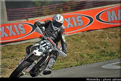 chirot_14_supermotard_alp_huez_2009.jpg
