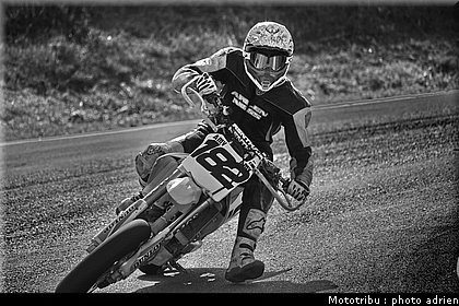 clement_01_supermotard_alp_huez_2009.jpg