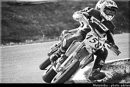 cottarel_1_supermotard_alp_huez_2009.jpg