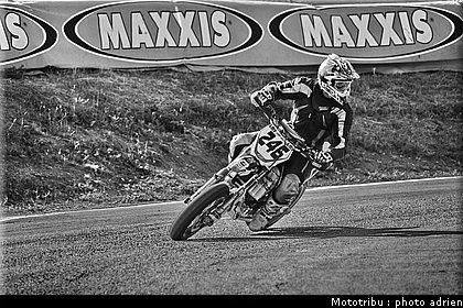 foures_2_supermotard_alp_huez_2009.jpg