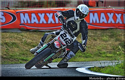 gimeno_05_supermotard_alp_huez_2009.jpg