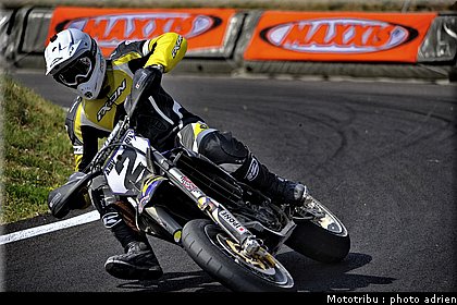 goguet_07_supermotard_alp_huez_2009.jpg